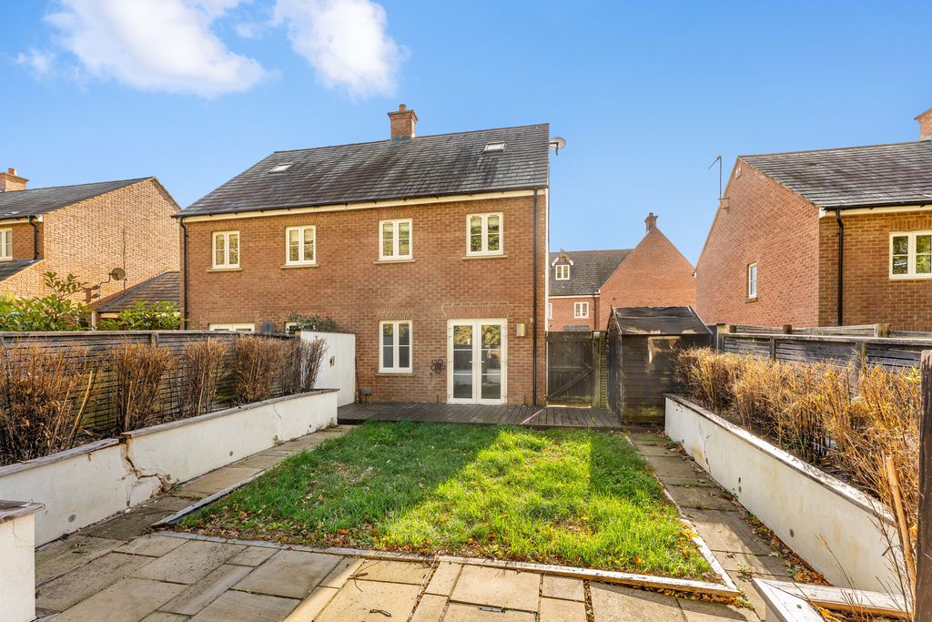 Oak Farm Close Milcombe